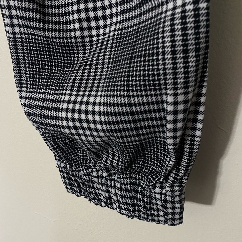 No Boundaries XXL Black and White Patterned Stretchy Utility Jogger Pants - Picture 5 of 6